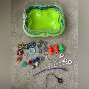 Beyblade Burst Rise Hypersphere Infinity Brink Battle Set and extra
